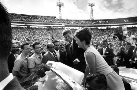 JFK and Mrs. welcoming Cubans